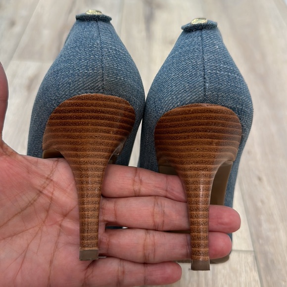 Micheal Kors - Picture 3 of 5